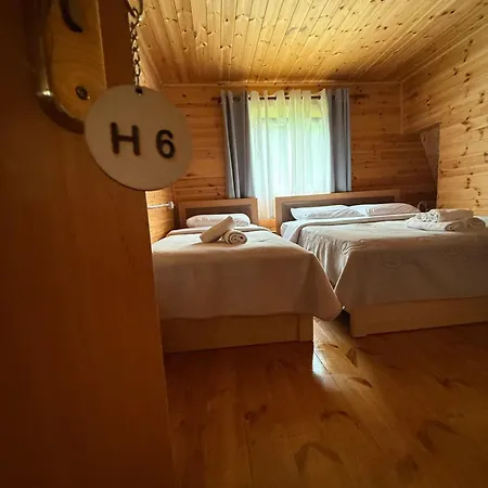 Bujtina Zemra Tradites