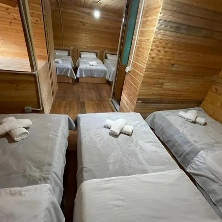 Bujtina Zemra Tradites Guest house Theth