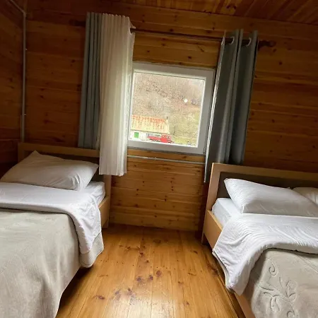 Bujtina Zemra Tradites Guest house Theth