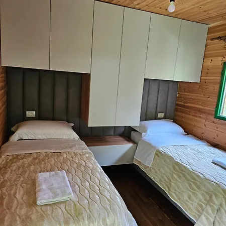 Bujtina Zemra Tradites Guest house