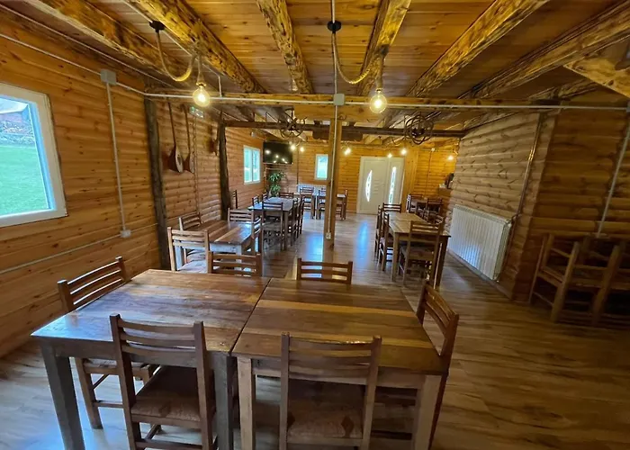 Bujtina Zemra Tradites 3*